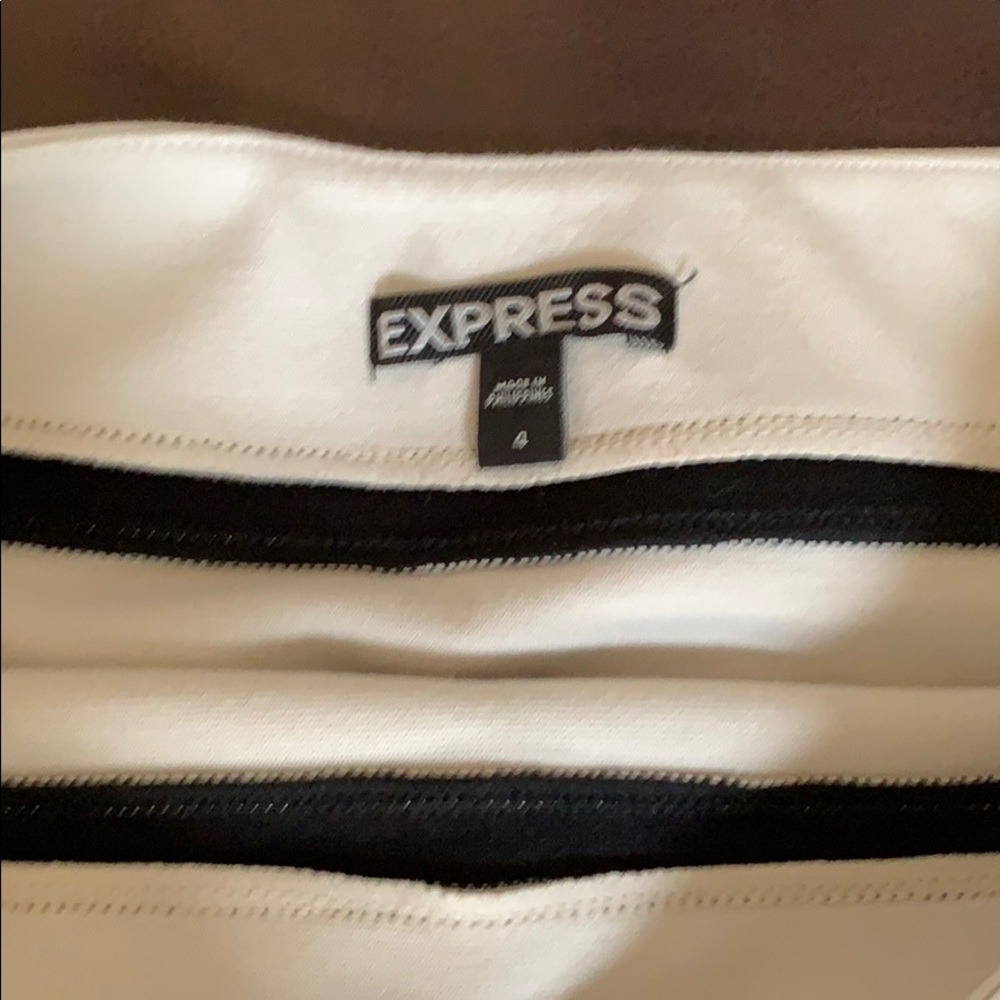 Striped Stretch Mini Skirt - Picture 2 of 3